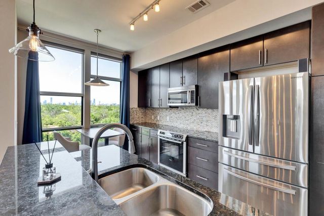 1320 Robert Browning ST 409, Austin, TX 78723