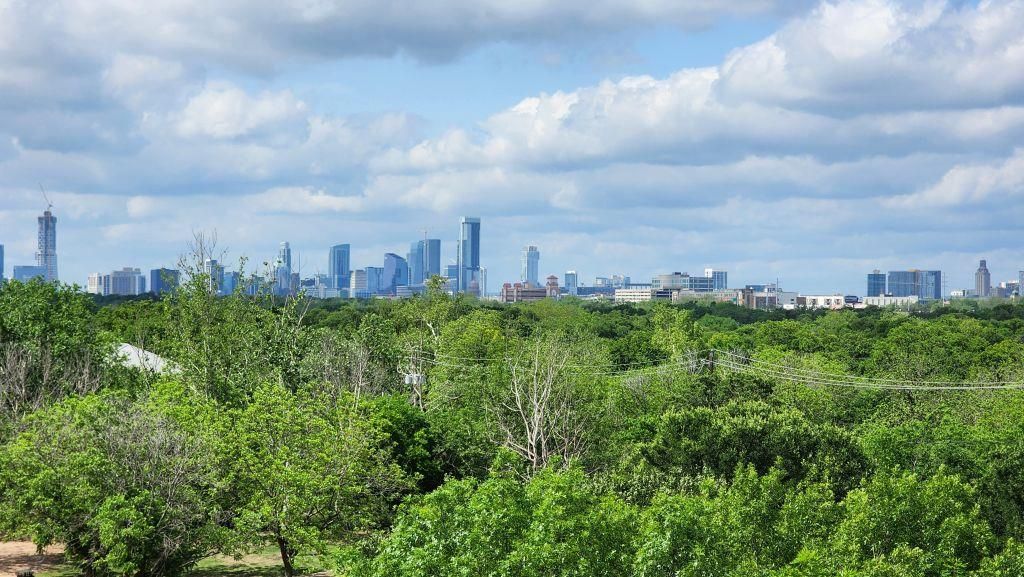 1320 Robert Browning ST 409, Austin, TX 78723