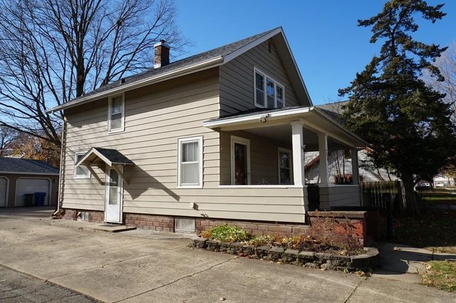 204 9th Avenue, Charles City, IA 50616