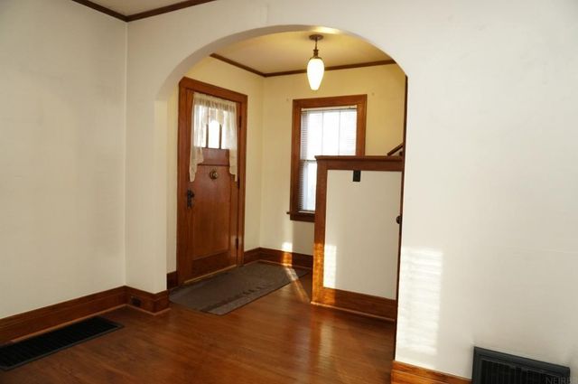 204 9th Avenue, Charles City, IA 50616