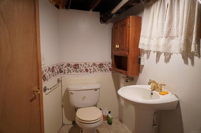 204 9th Avenue, Charles City, IA 50616