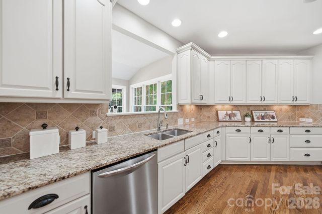 6009 Autumn Blossom Lane, Waxhaw, NC 28173