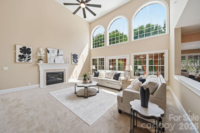 6009 Autumn Blossom Lane, Waxhaw, NC 28173