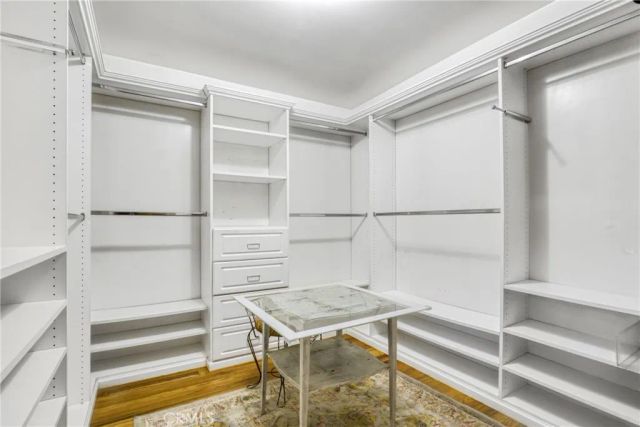 19835 Covello, Winnetka, CA 91306