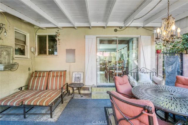 19835 Covello, Winnetka, CA 91306