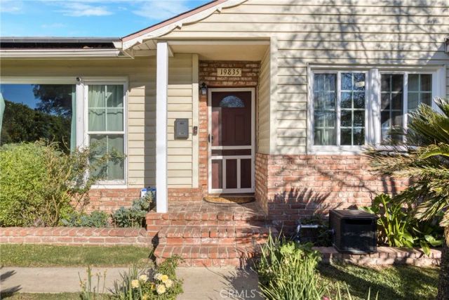 19835 Covello, Winnetka, CA 91306