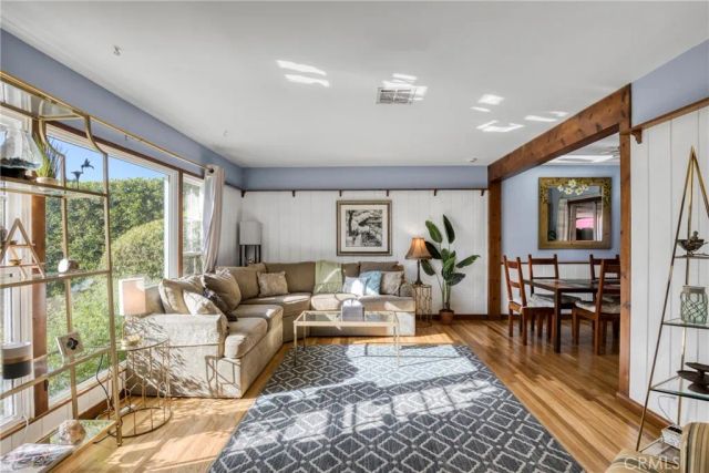 19835 Covello, Winnetka, CA 91306