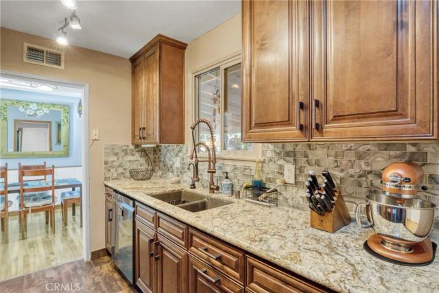 19835 Covello, Winnetka, CA 91306