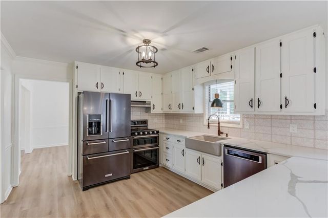1554 Maddox Road, Hoschton, GA 30548