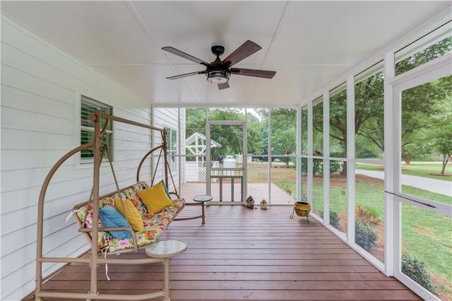 1554 Maddox Road, Hoschton, GA 30548
