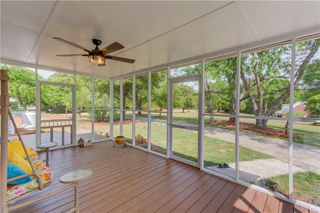 1554 Maddox Road, Hoschton, GA 30548