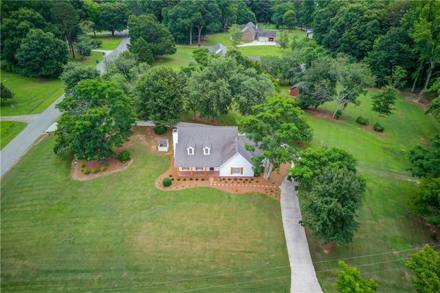 1554 Maddox Road, Hoschton, GA 30548