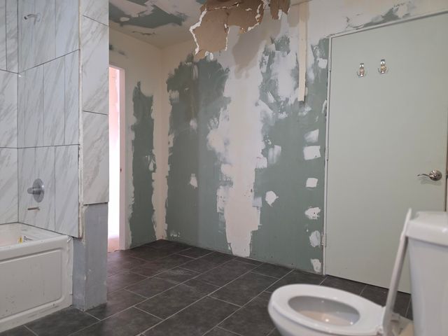 302 W Main Street, Klamath Falls, OR 97601