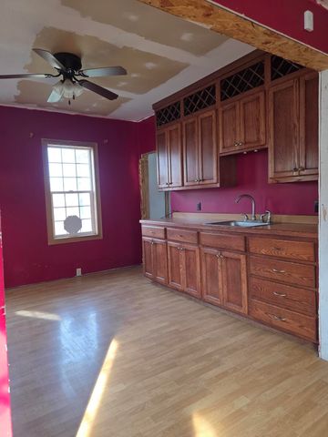 302 W Main Street, Klamath Falls, OR 97601