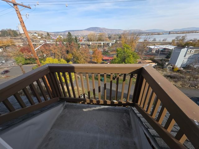 302 W Main Street, Klamath Falls, OR 97601