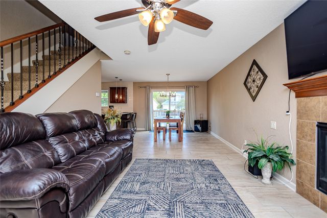 9305 Red Sunset Drive, West Des Moines, IA 50266