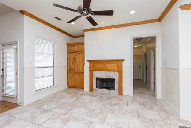 35397 Oak Haven Ave, Geismar, LA 70734