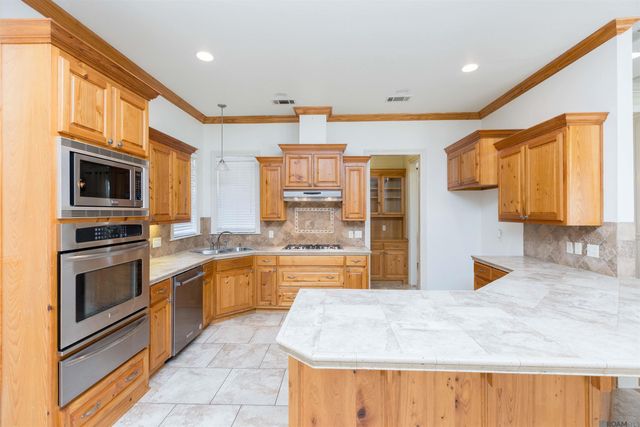 35397 Oak Haven Ave, Geismar, LA 70734
