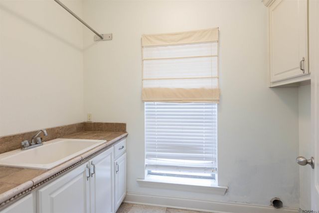 35397 Oak Haven Ave, Geismar, LA 70734