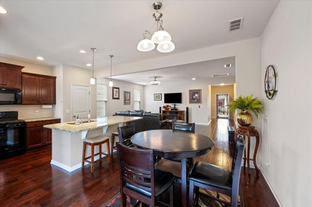 2120 Hickory Brook Dr, Hermitage, TN 37076
