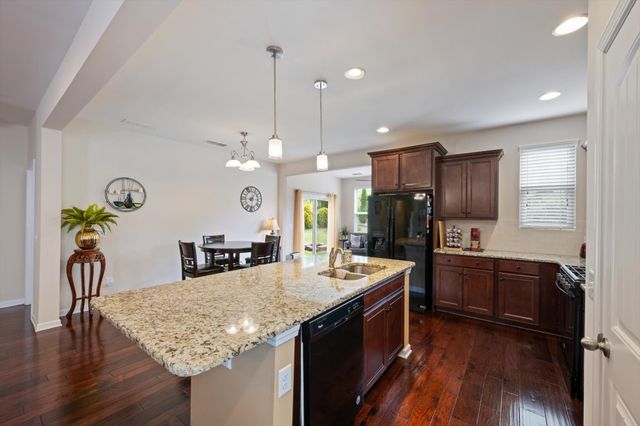 2120 Hickory Brook Dr, Hermitage, TN 37076