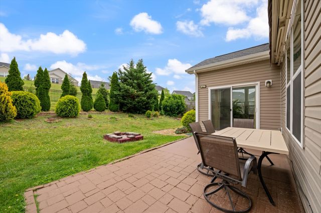 2120 Hickory Brook Dr, Hermitage, TN 37076