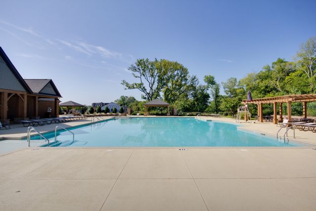 2120 Hickory Brook Dr, Hermitage, TN 37076