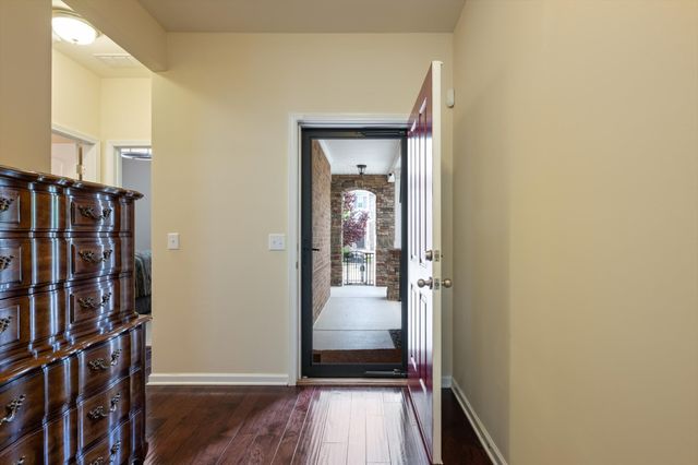 2120 Hickory Brook Dr, Hermitage, TN 37076