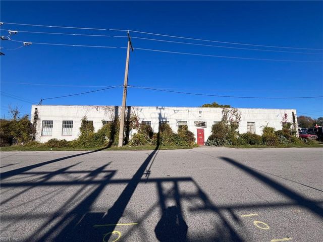 916 W 25th ST, Norfolk, VA 23517