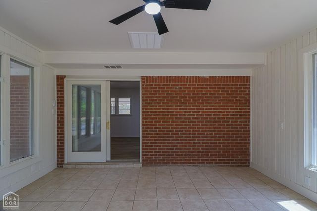 2711 Wood Street, Jonesboro, AR 72401