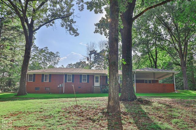 2711 Wood Street, Jonesboro, AR 72401