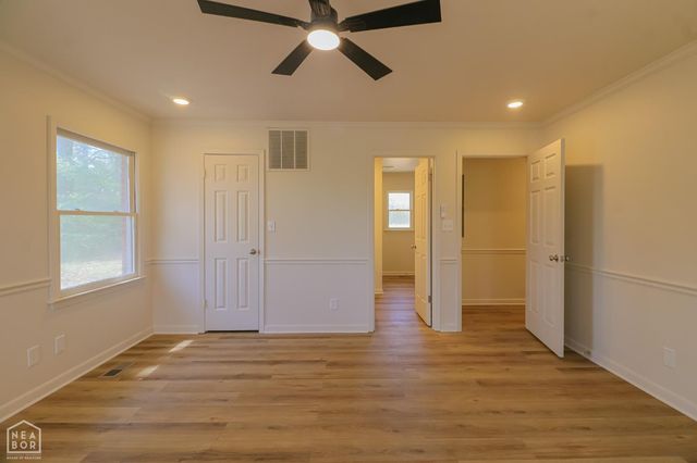 2711 Wood Street, Jonesboro, AR 72401