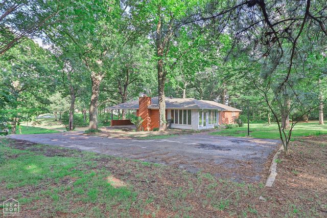 2711 Wood Street, Jonesboro, AR 72401