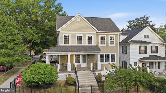4327 8TH ST NW, Washington, DC 20011