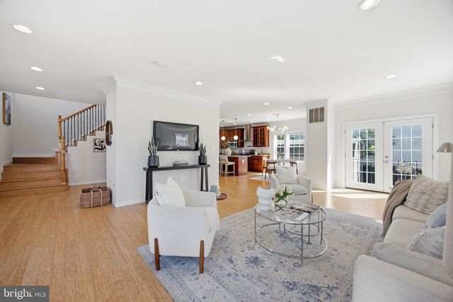 4327 8TH ST NW, Washington, DC 20011