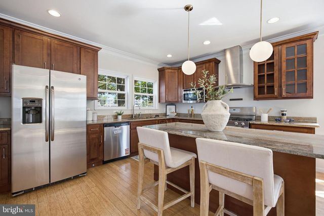 4327 8TH ST NW, Washington, DC 20011
