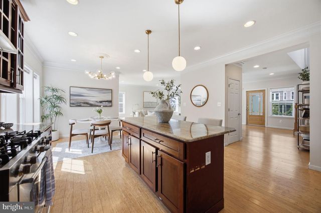 4327 8TH ST NW, Washington, DC 20011