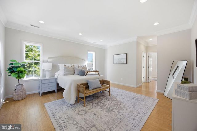 4327 8TH ST NW, Washington, DC 20011