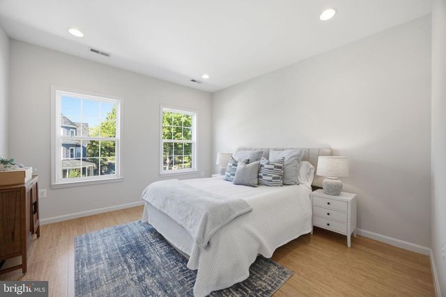 4327 8TH ST NW, Washington, DC 20011