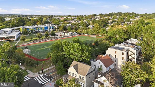 4327 8TH ST NW, Washington, DC 20011