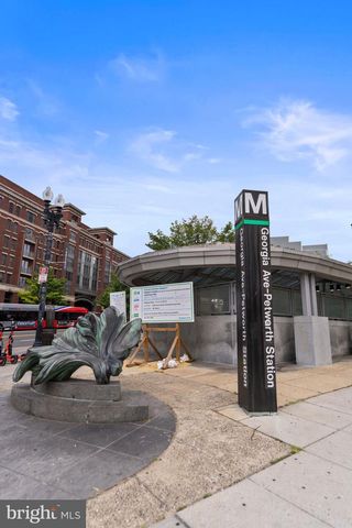 4327 8TH ST NW, Washington, DC 20011