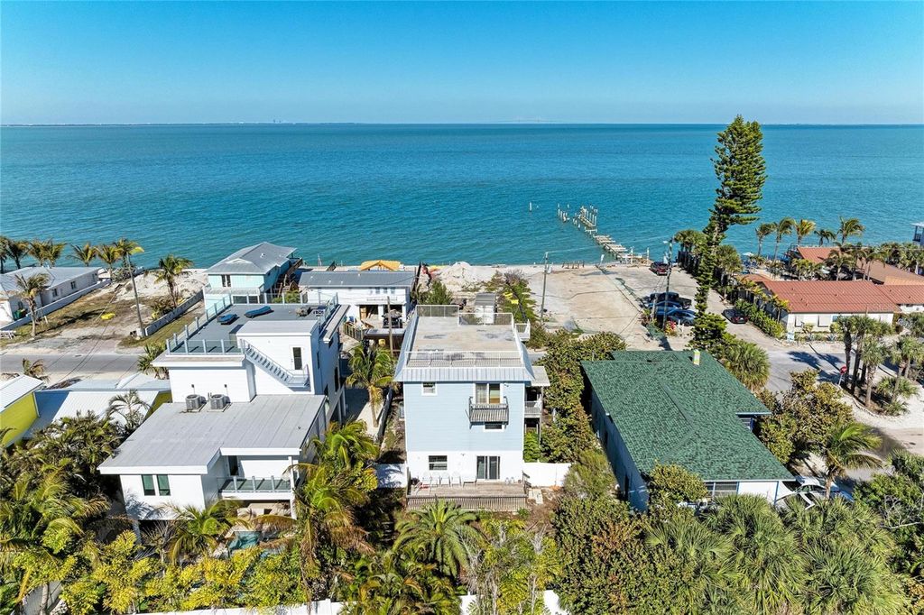 Image 48 of property listing at 872 NORTH SHORE DRIVE, Anna Maria, FL 34216