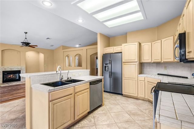 1210 Country Club, Laughlin, NV 89029