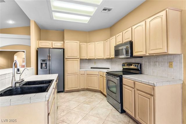 1210 Country Club, Laughlin, NV 89029