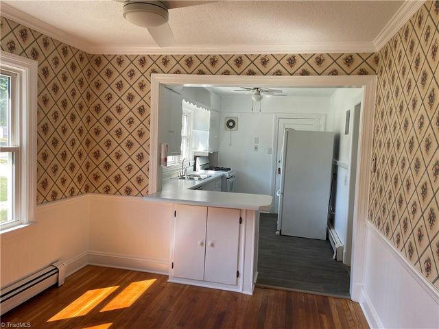 305 Laurel Hill Drive, Burlington, NC 27215