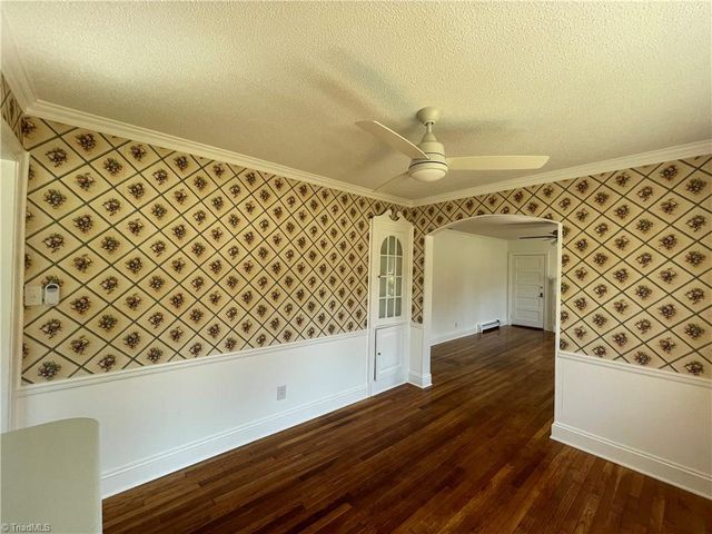305 Laurel Hill Drive, Burlington, NC 27215