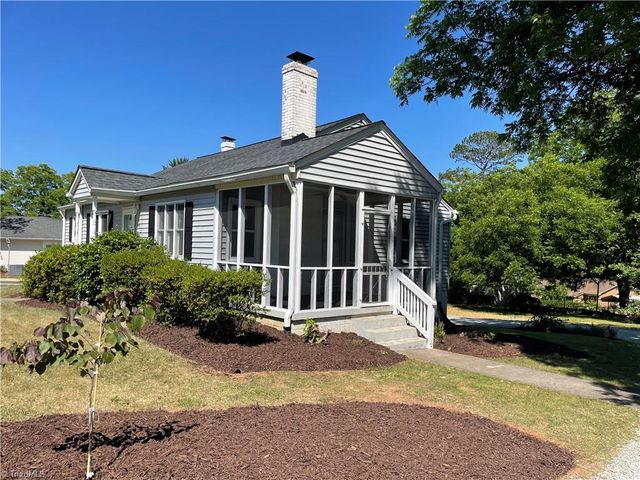 305 Laurel Hill Drive, Burlington, NC 27215
