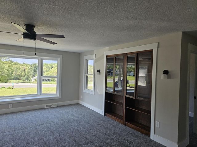 1090 Holton Whitehall Road, Whitehall, MI 49461