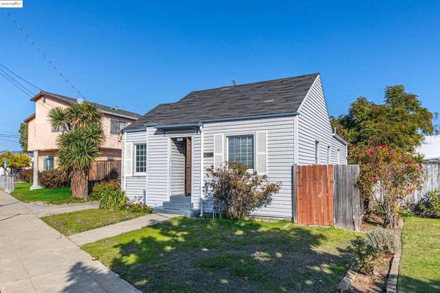 10314 Sunnyside St, Oakland, CA 94603