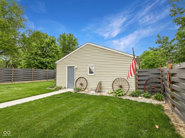515 N West Street, Tipton, IN 46072